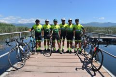 13. Στην πεζογέφυρα του Άγιου Αχιλλείου στις Πρέσπες.JPG